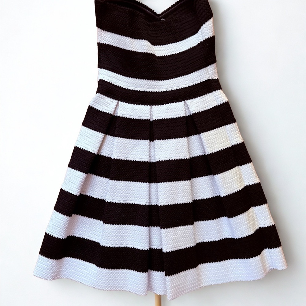 NWT Express Striped Strapless Cocktail Dress XS Coastal Nautical Graduation - Picture 2 of 4
